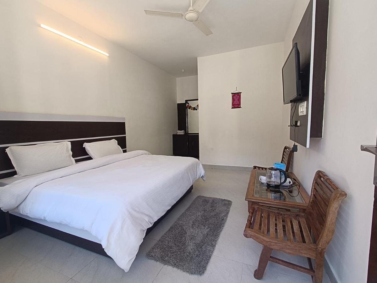 Mountain Vista Hotel Dharamshala Ngoại thất bức ảnh